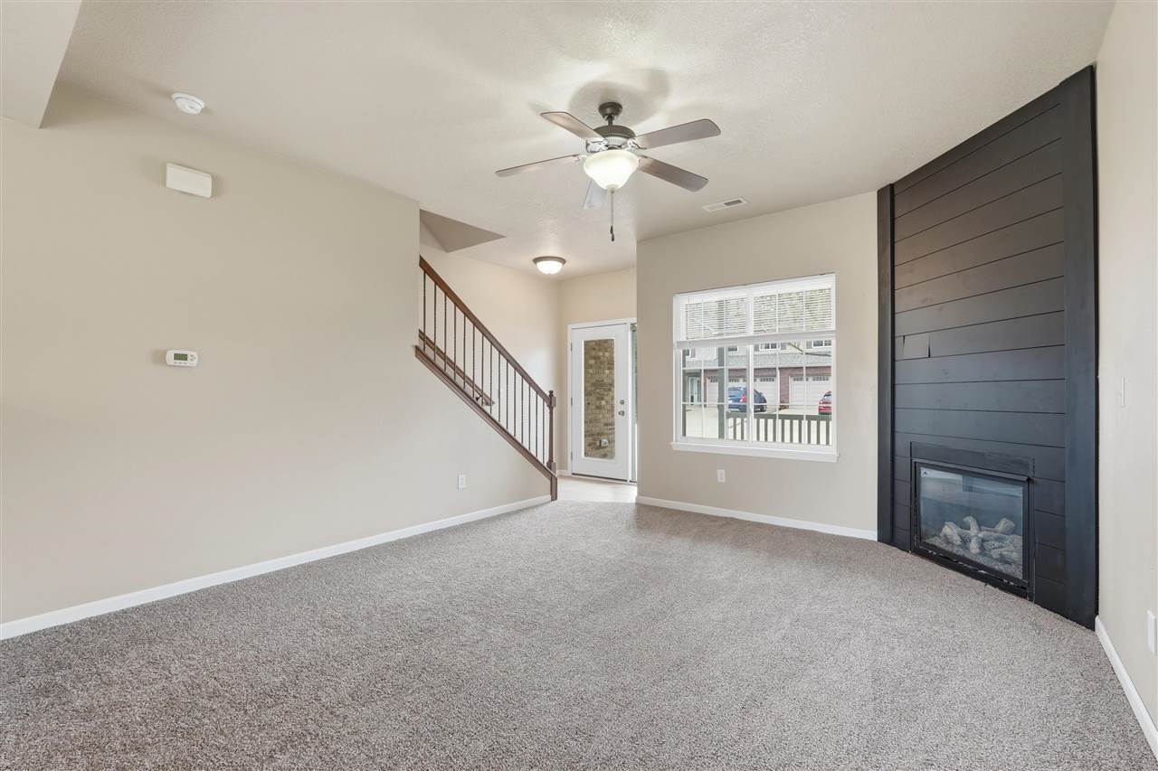 1694 Burr Drive North Liberty IA 52317