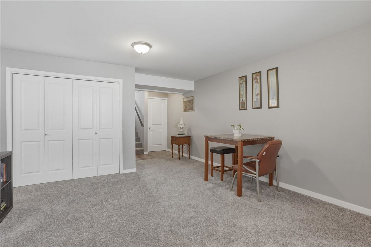 604 Riley Lane West Branch IA 52358