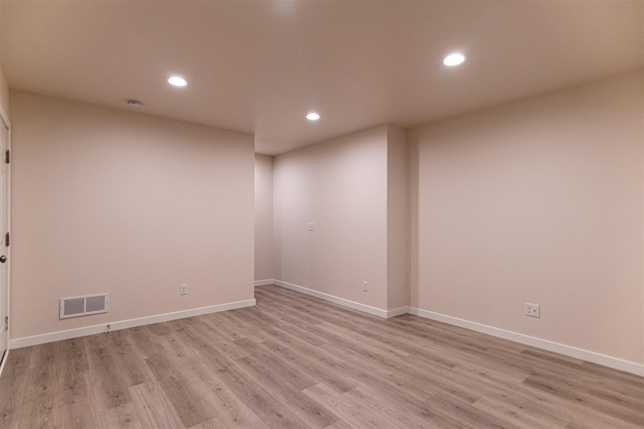 211 5th Street Coralville IA 52241