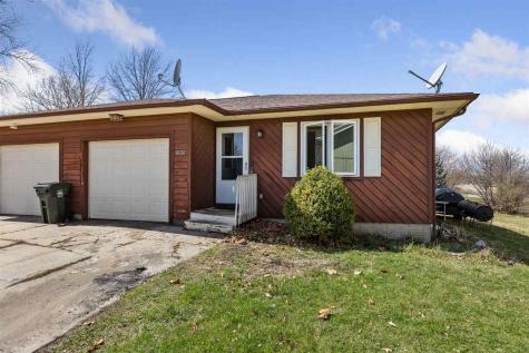 1826 Hollywood Boulevard Iowa City IA 52240