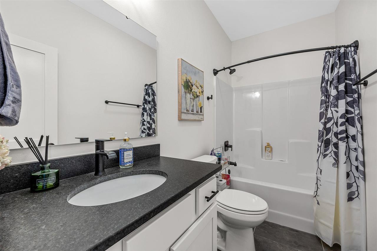 2886 Crimson Lane Coralville IA 52241