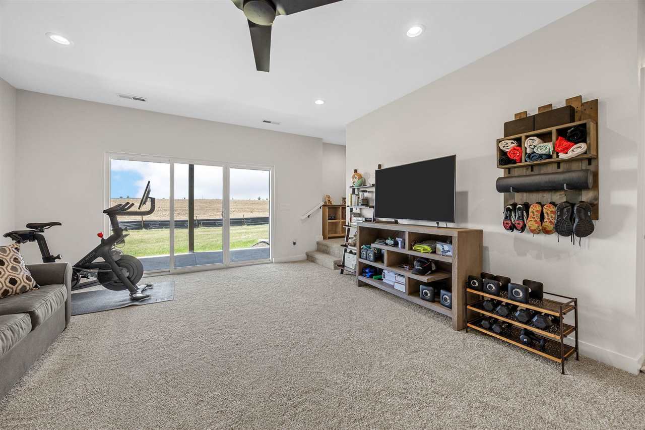 2886 Crimson Lane Coralville IA 52241