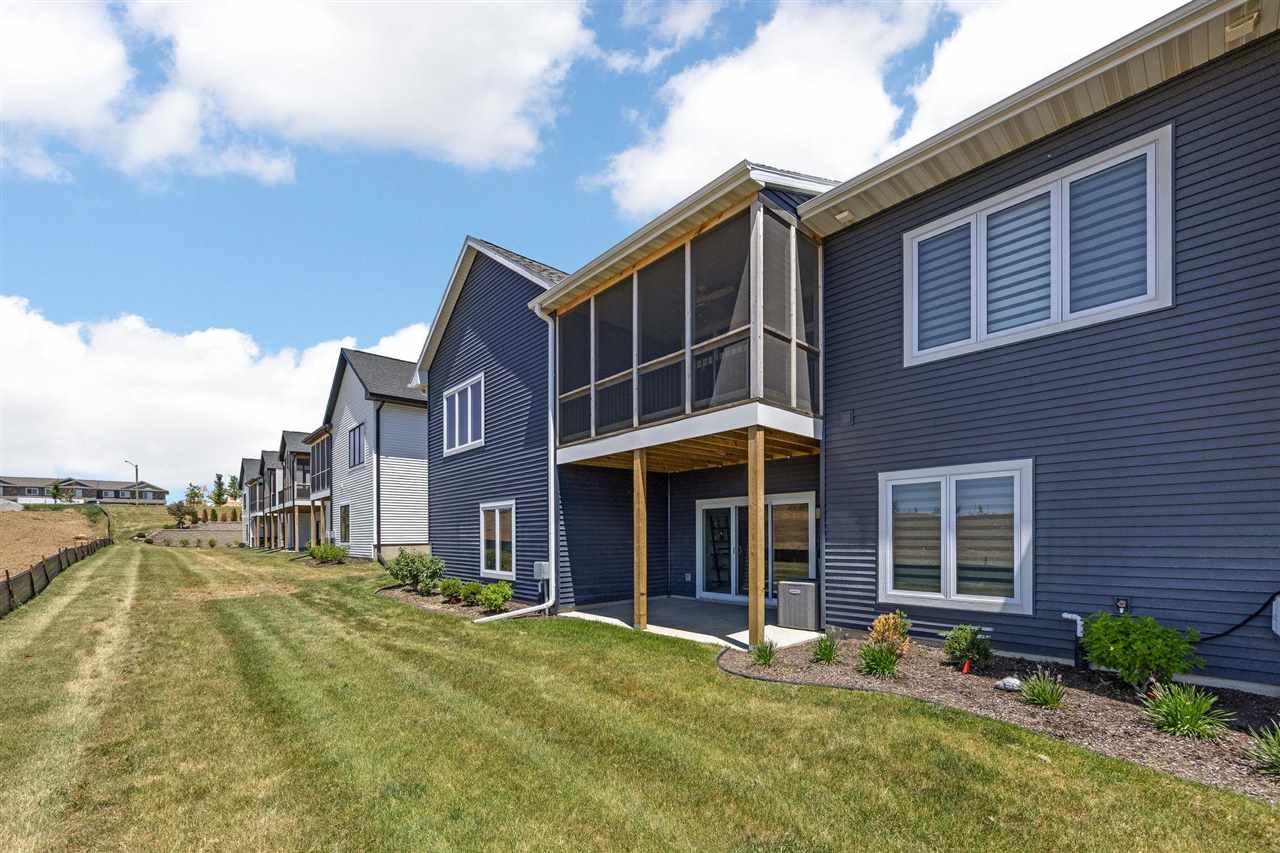 2886 Crimson Lane Coralville IA 52241