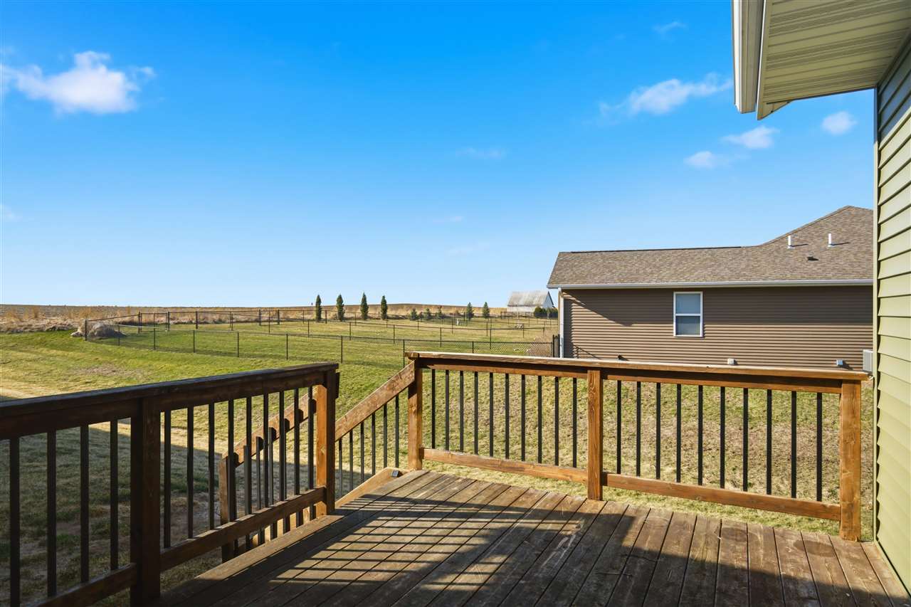 320 Amy Street Swisher IA 52338-9479