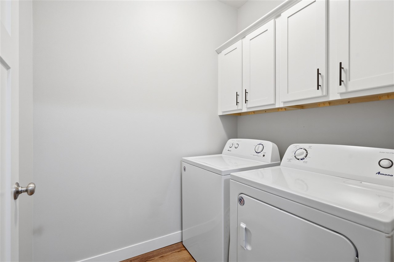 320 Amy Street Swisher IA 52338-9479