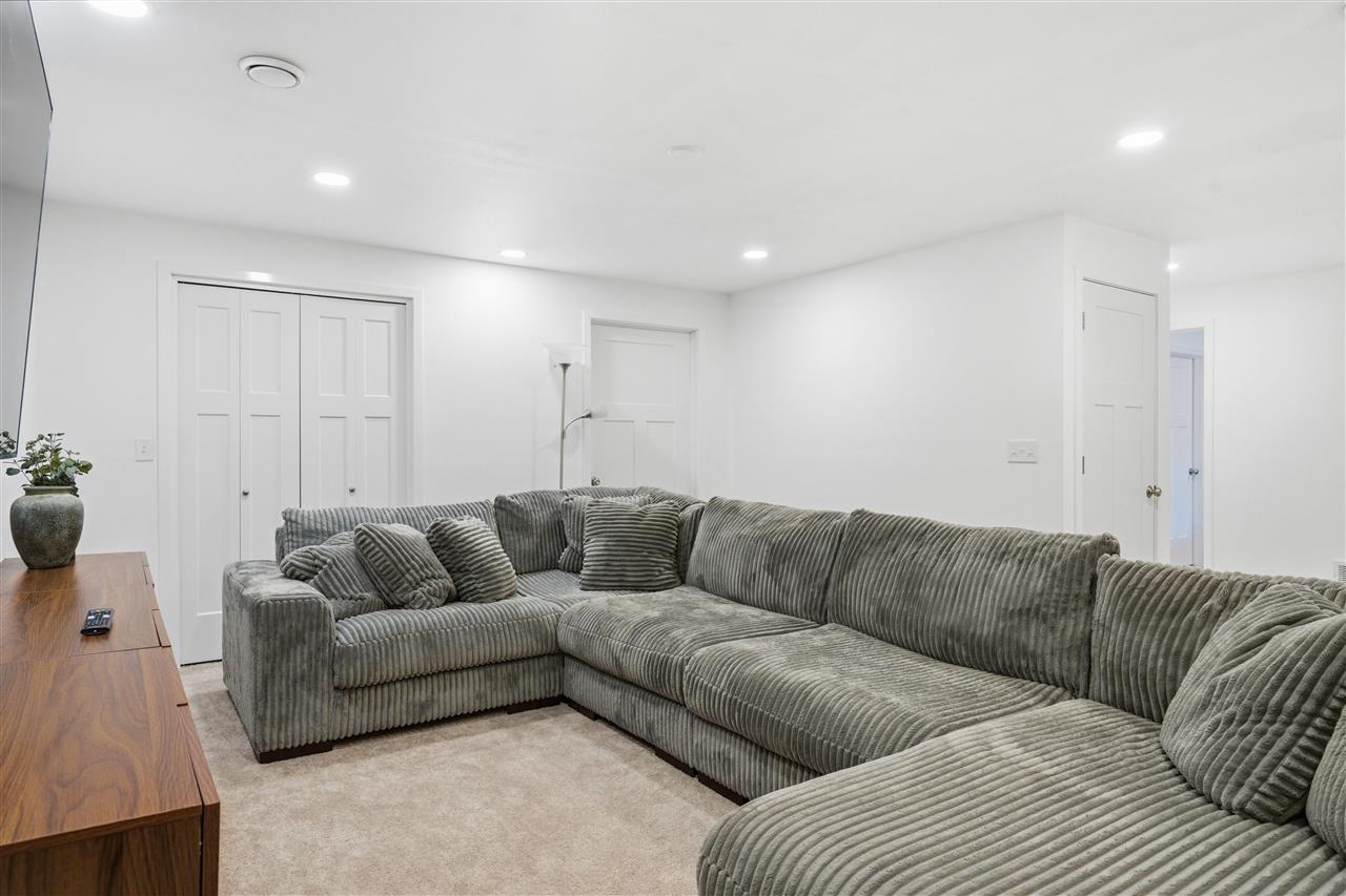 320 Amy Street Swisher IA 52338-9479
