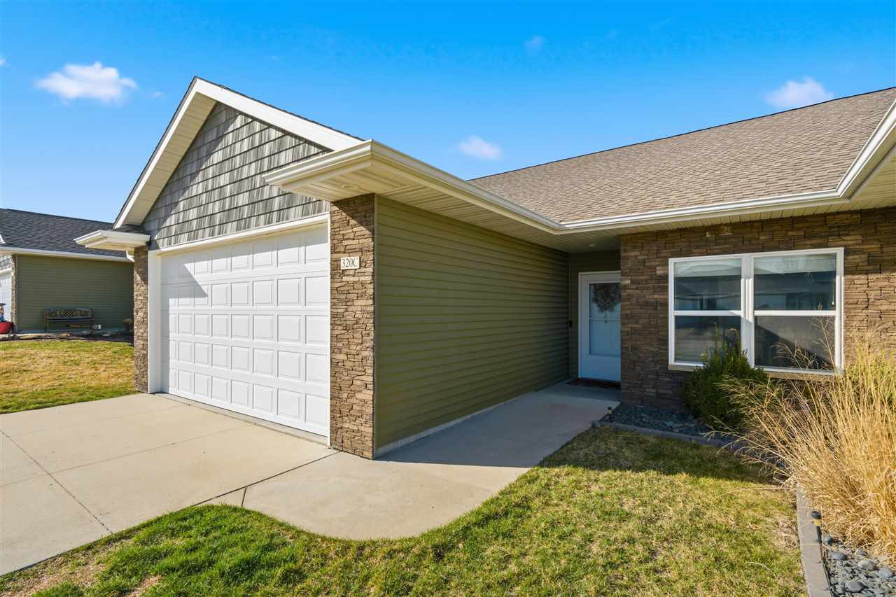 320 Amy Street Swisher IA 52338-9479