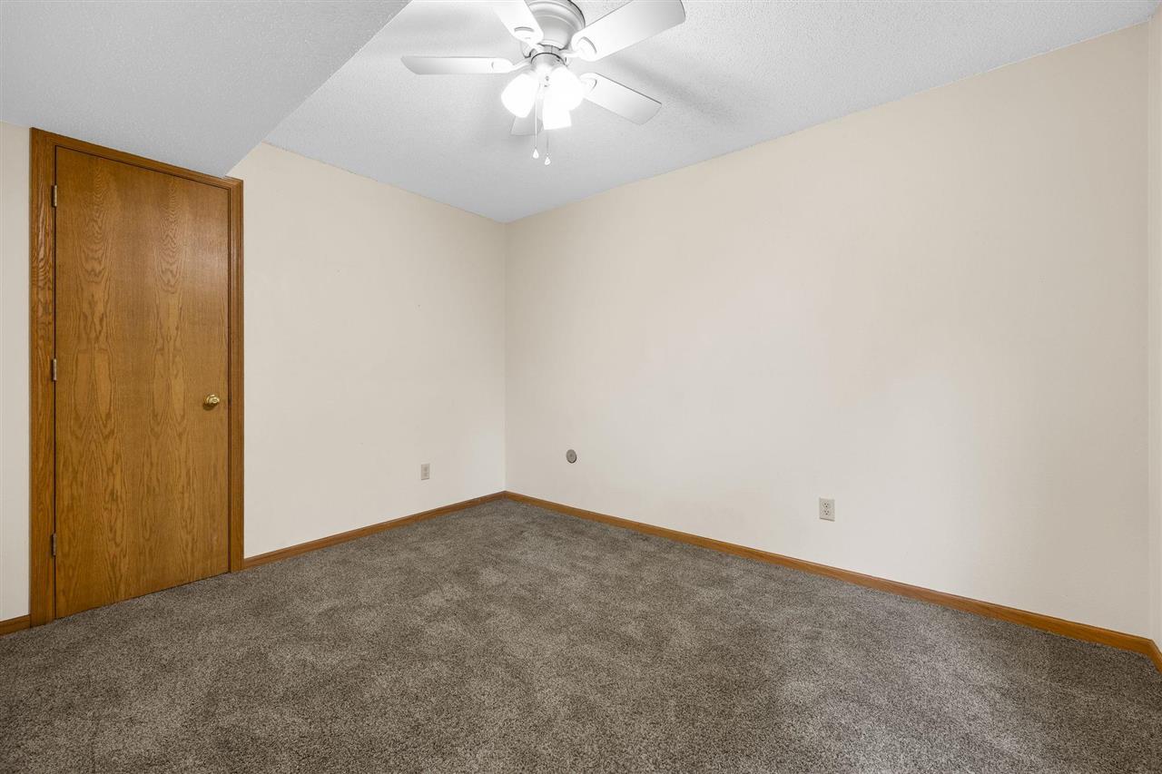 909 Dover Street Iowa City IA 52245