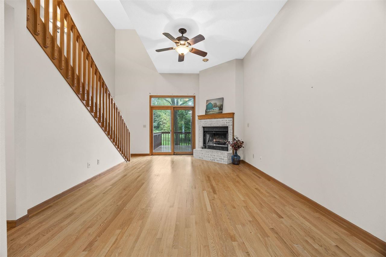 909 Dover Street Iowa City IA 52245