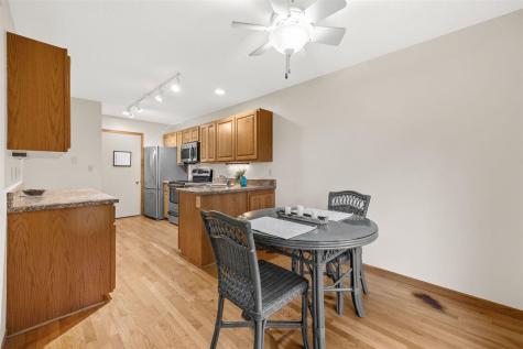 909 Dover Street Iowa City IA 52245