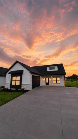 1007 Millie Lane North Liberty IA 52317