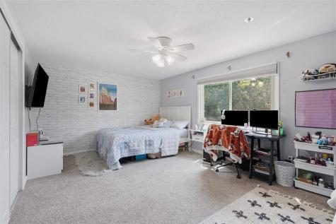 437 Peterson Street Iowa City IA 52245