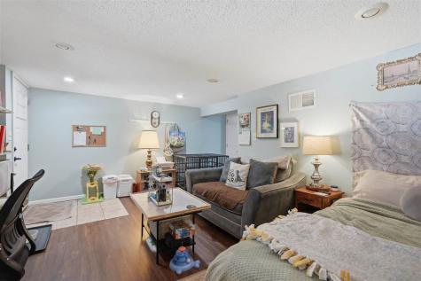 437 Peterson Street Iowa City IA 52245