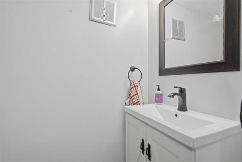 437 Peterson Street Iowa City IA 52245