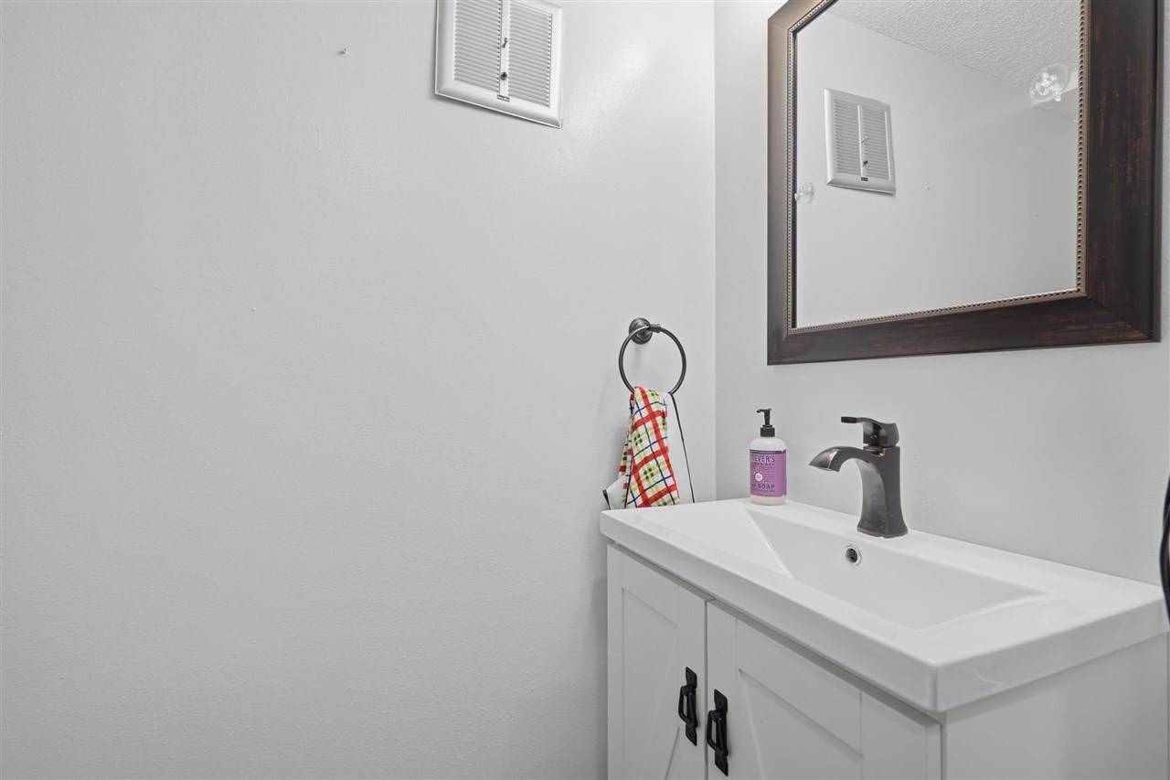 437 Peterson Street Iowa City IA 52245