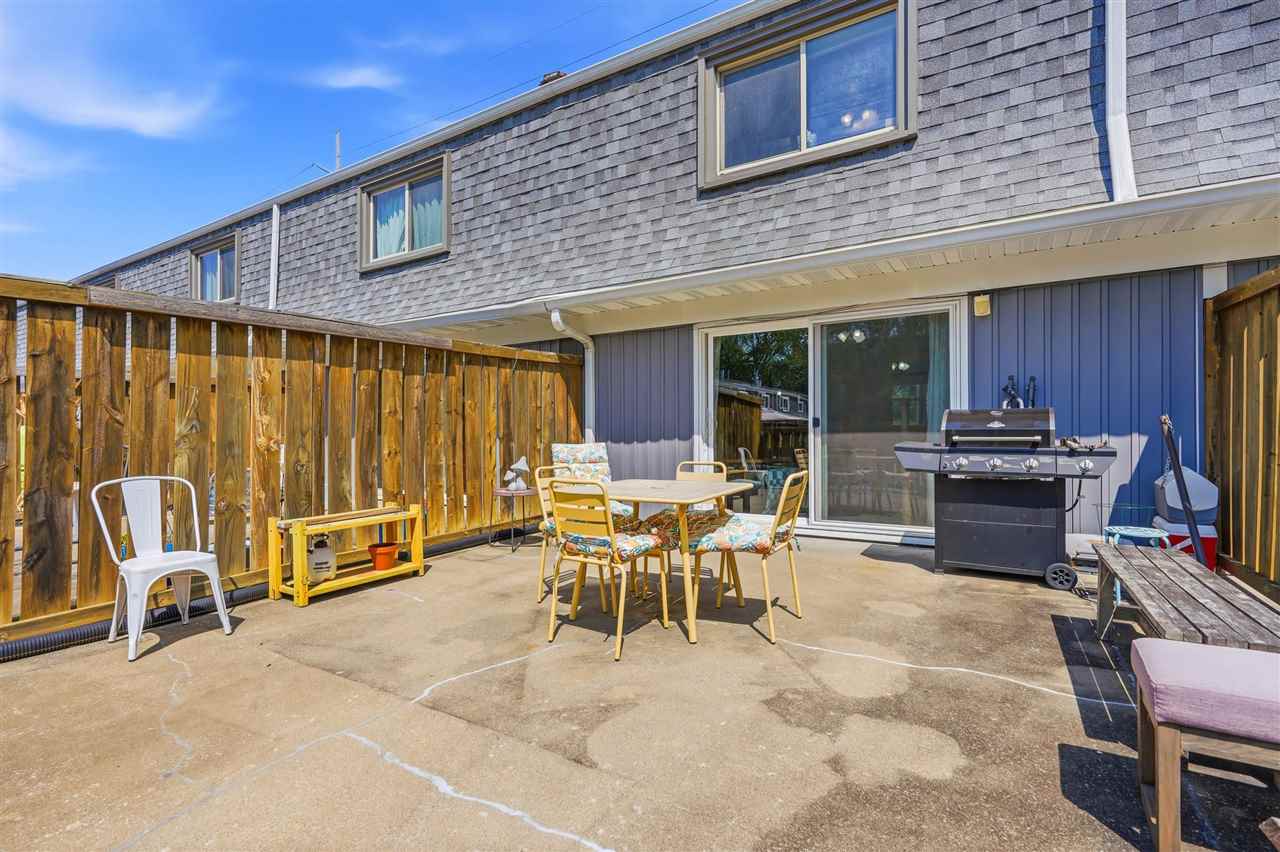 437 Peterson Street Iowa City IA 52245