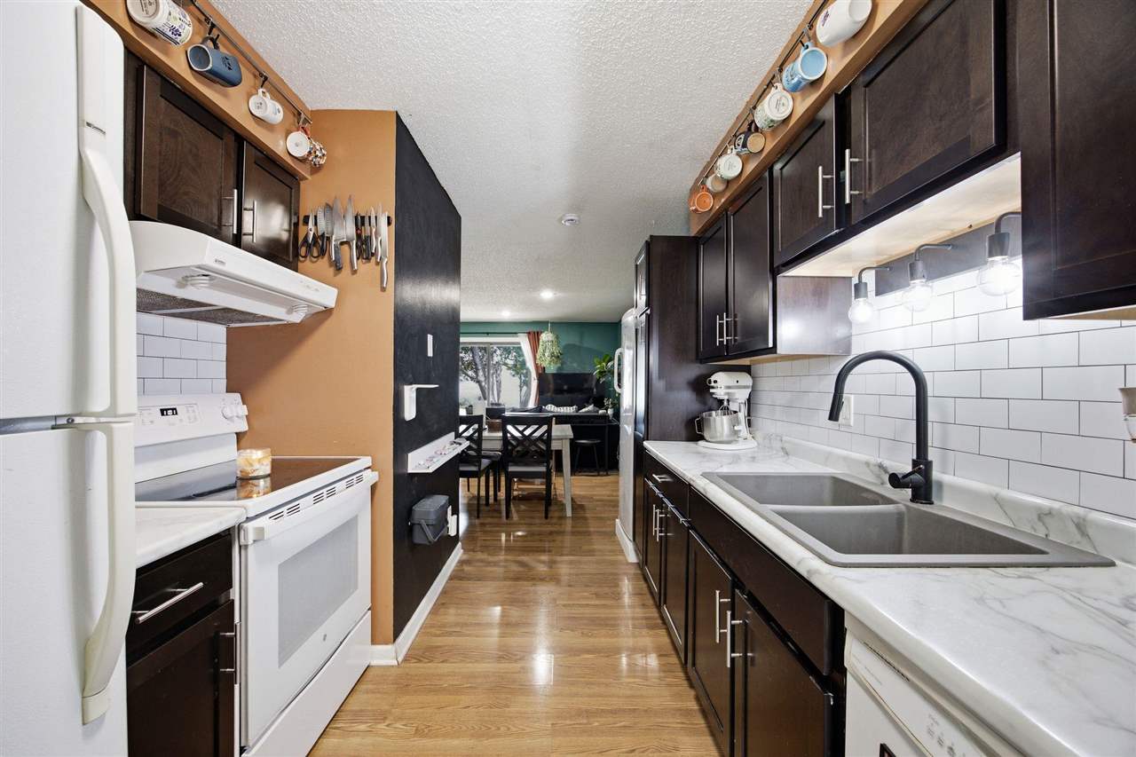 410 Hawaii Court Iowa City IA 52246
