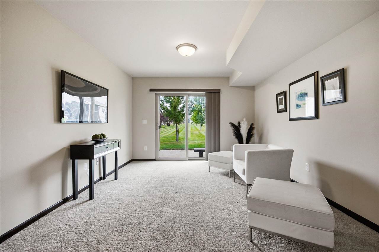 306 Piper Lane Solon IA 52333