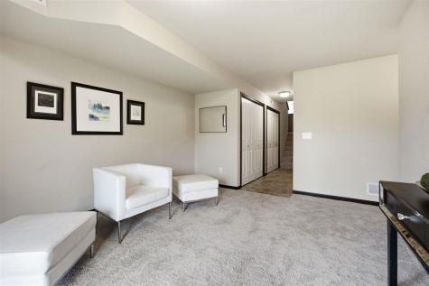 306 Piper Lane Solon IA 52333