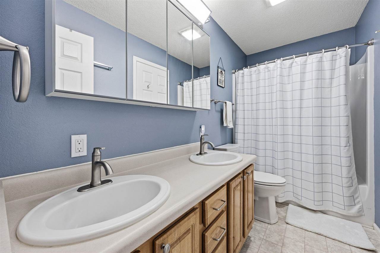 618 Westside Drive Iowa City IA 52246