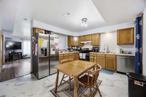 405 W Zeller Street North Liberty IA 52317