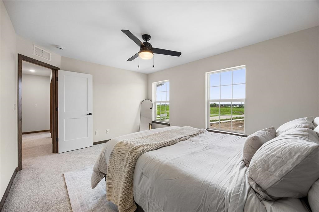 160 Bethany Loop SW Cedar Rapids IA 52404