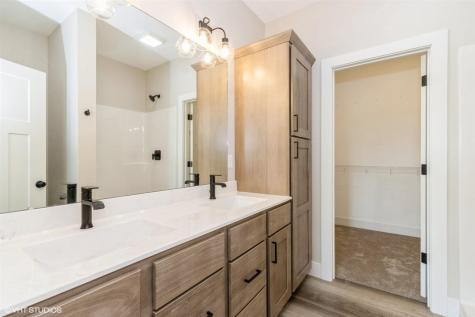 242 N Madison Avenue North Liberty IA 52317