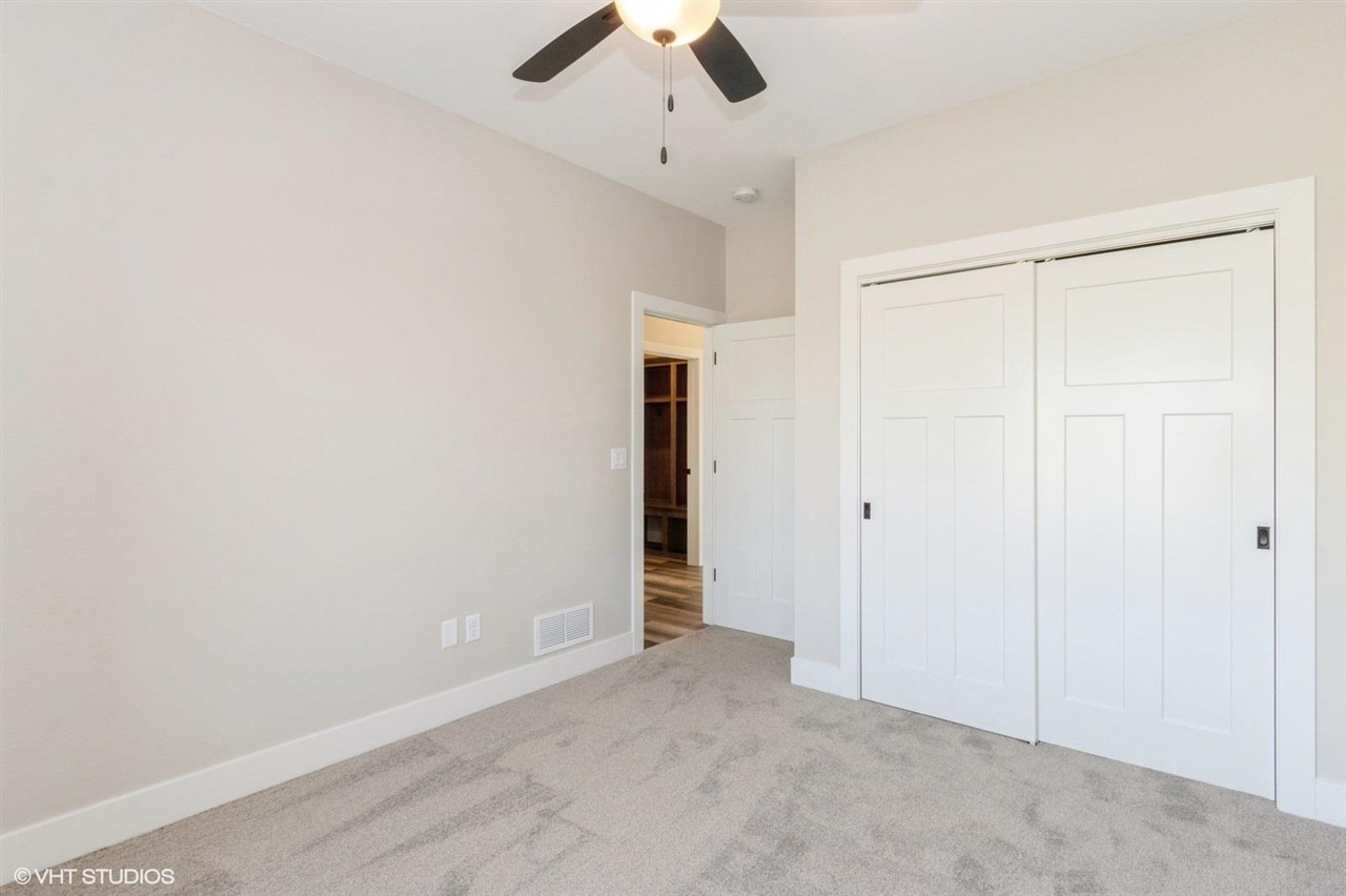 242 N Madison Avenue North Liberty IA 52317