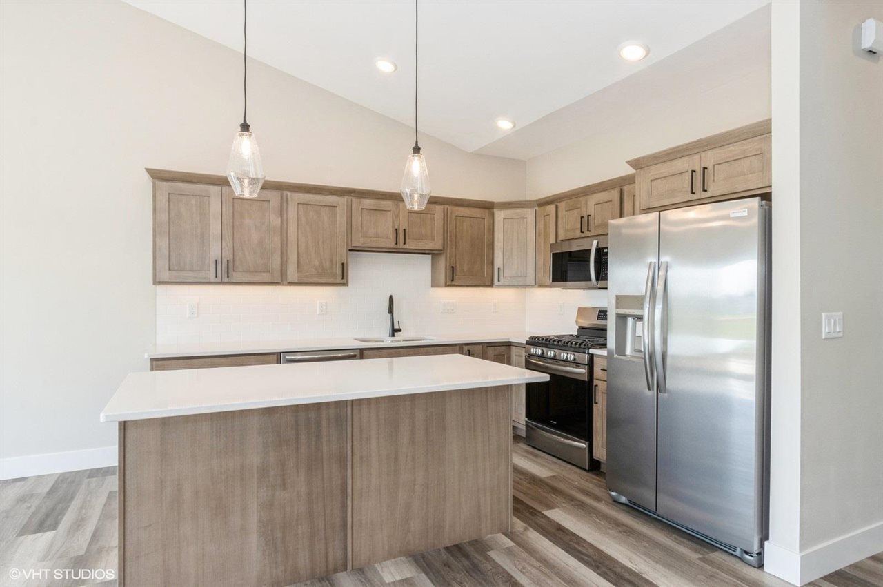 242 N Madison Avenue North Liberty IA 52317