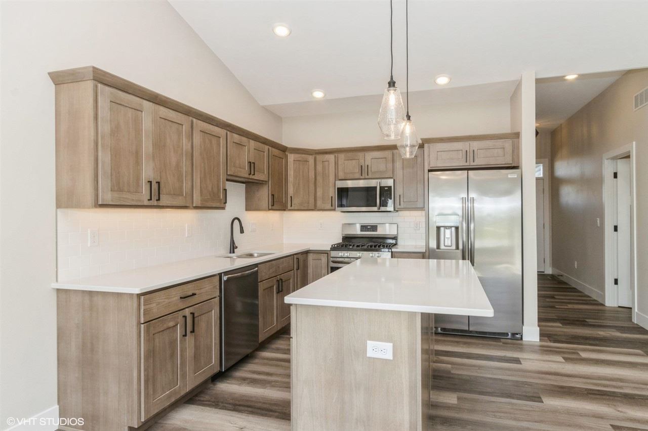 242 N Madison Avenue North Liberty IA 52317