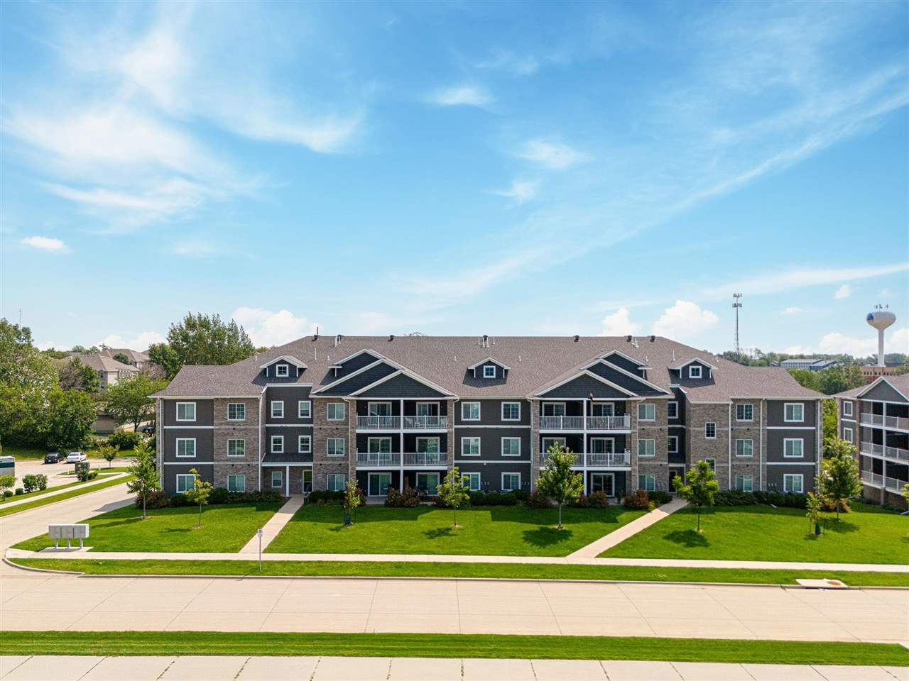 2863 Spring Rose Circle Coralville IA 52241