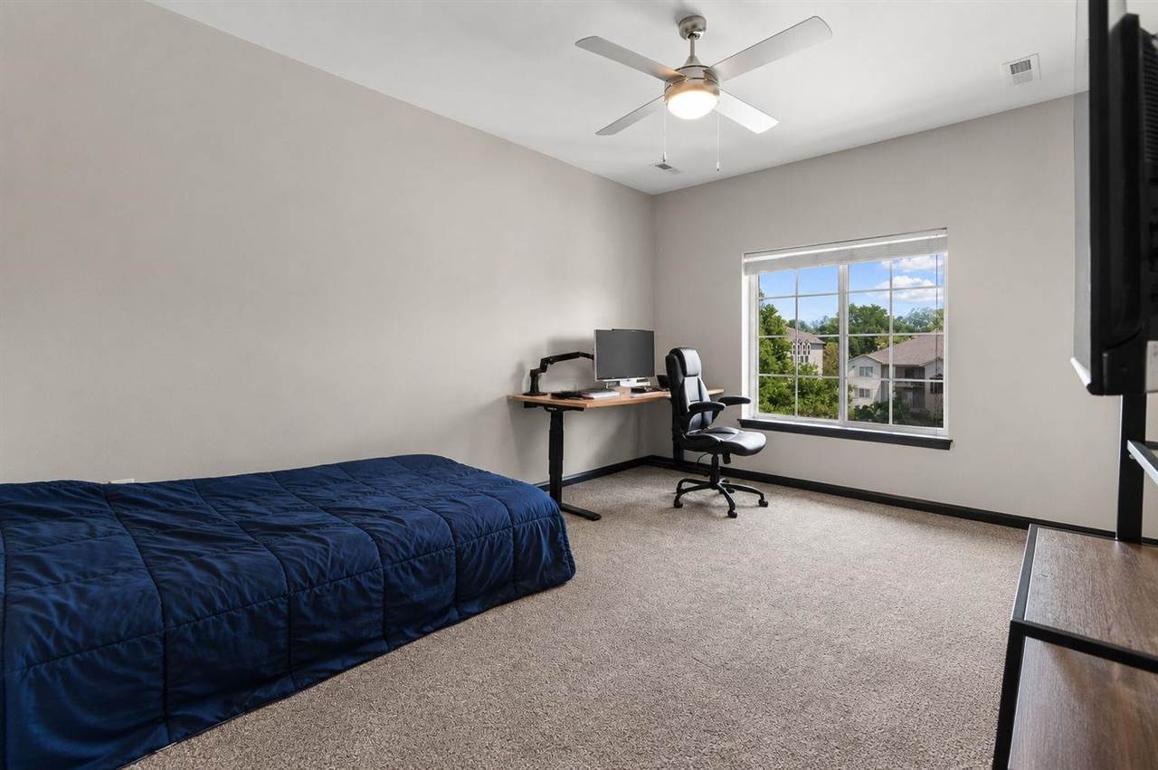 2863 Spring Rose Circle Coralville IA 52241