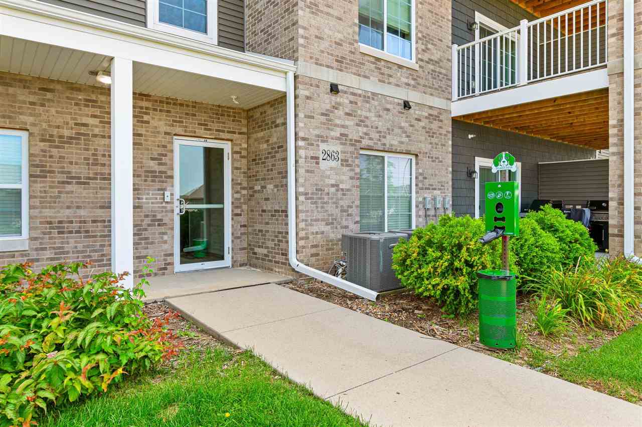 2863 Spring Rose Circle Coralville IA 52241