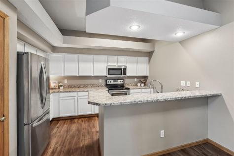 1506 Ranier Drive Iowa City IA 52246