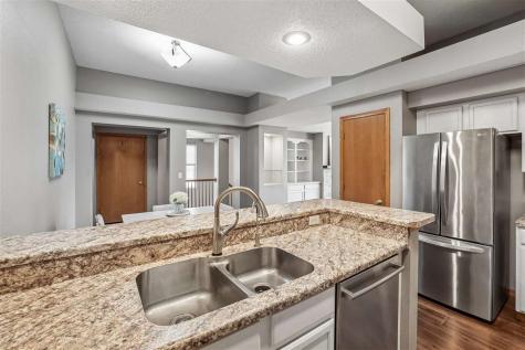 1506 Ranier Drive Iowa City IA 52246