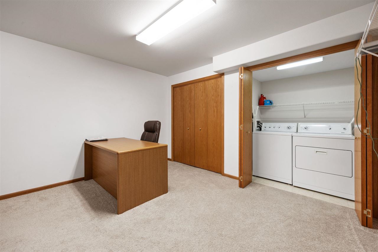 275 Camden Road Iowa City IA 52245