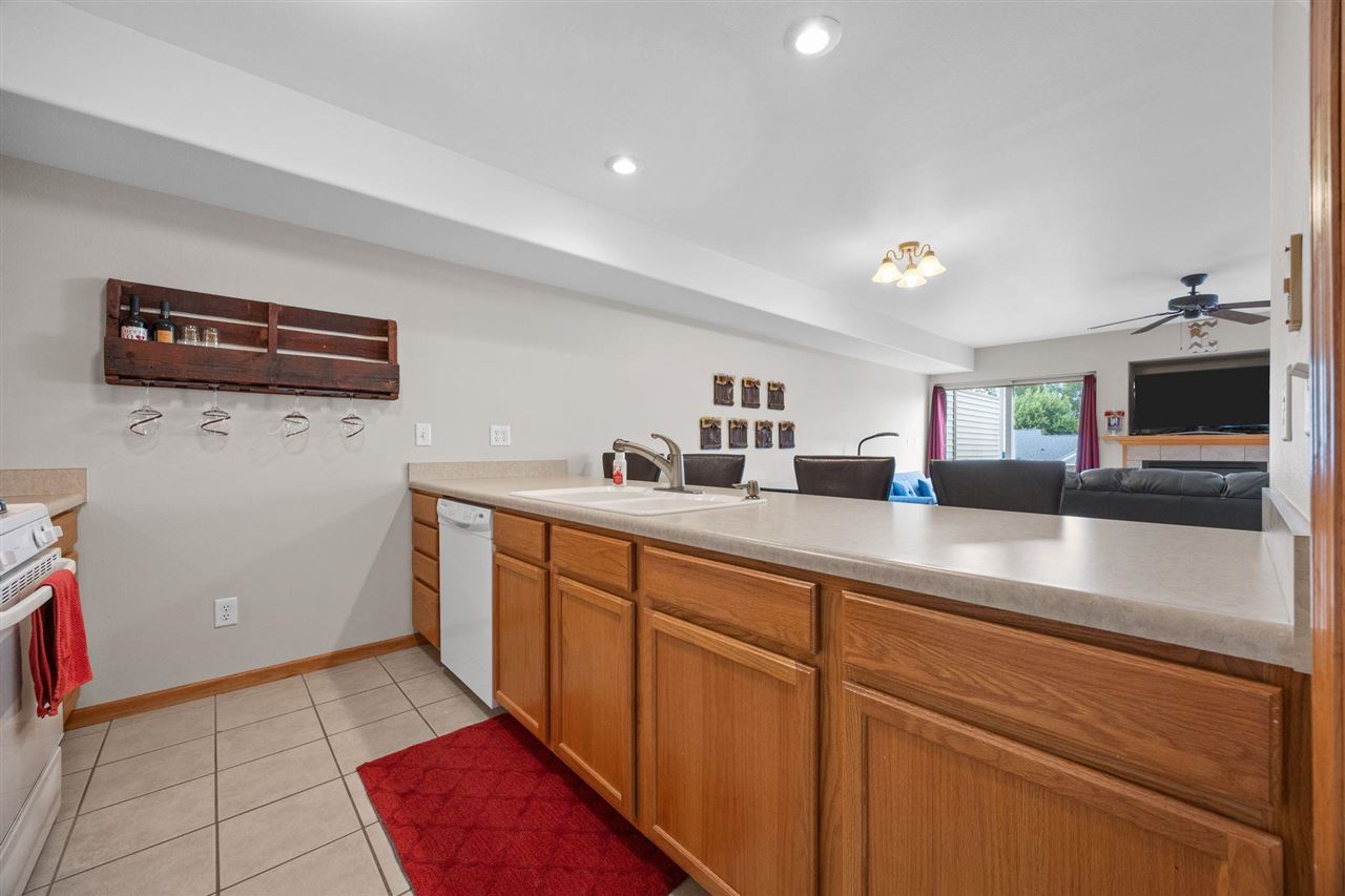 275 Camden Road Iowa City IA 52245