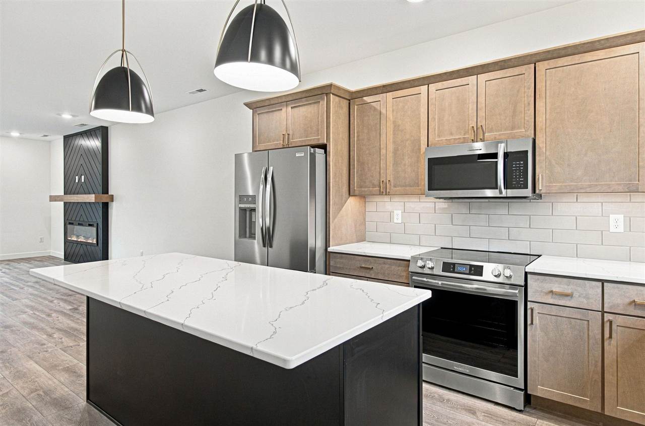 787 Charismatic Lane Iowa City IA 52240
