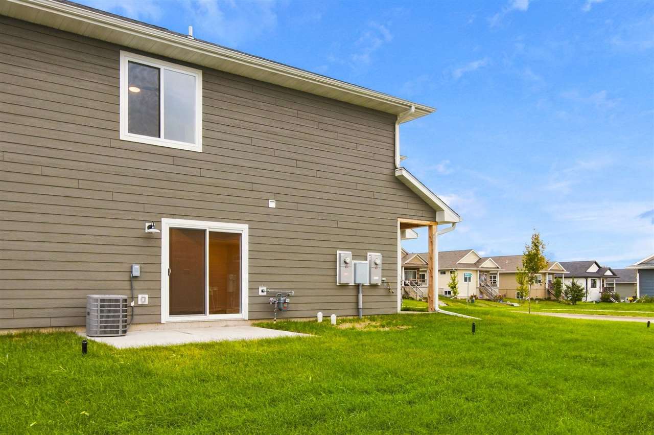 787 Charismatic Lane Iowa City IA 52240