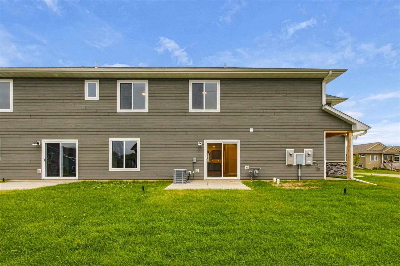 787 Charismatic Lane Iowa City IA 52240
