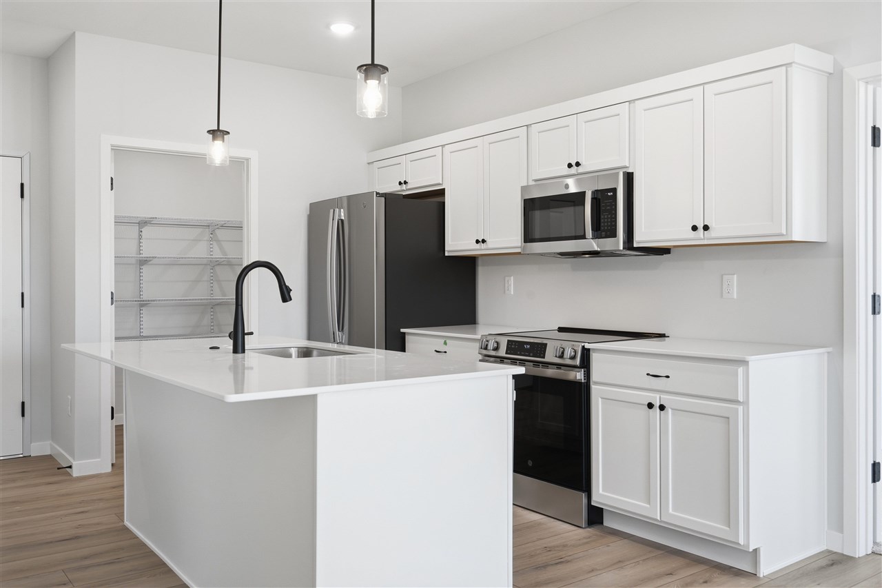 4428 Deer Creek Road Iowa City IA 52246