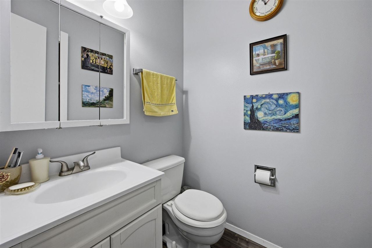 406 Hawaii Court Iowa City IA 52246
