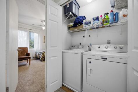 406 Hawaii Court Iowa City IA 52246