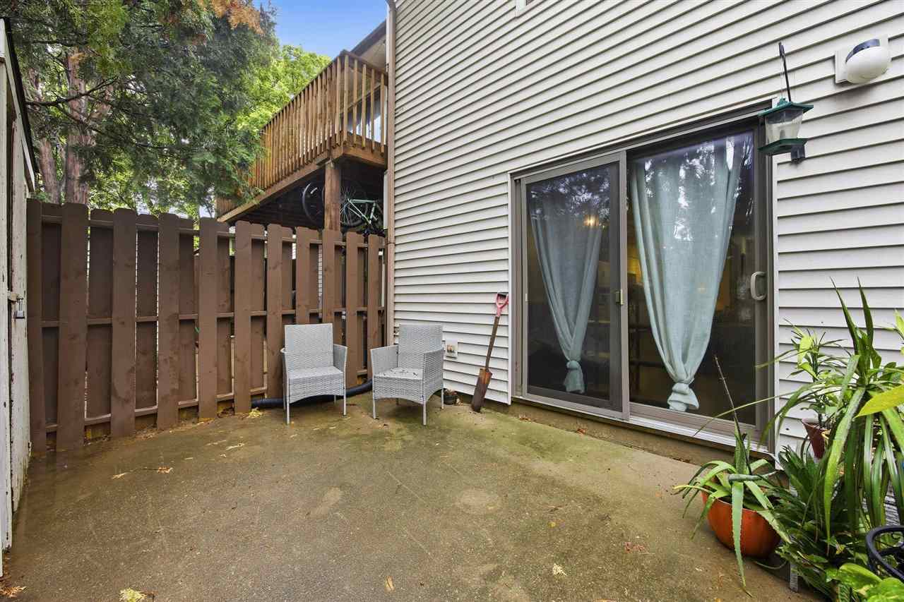 406 Hawaii Court Iowa City IA 52246
