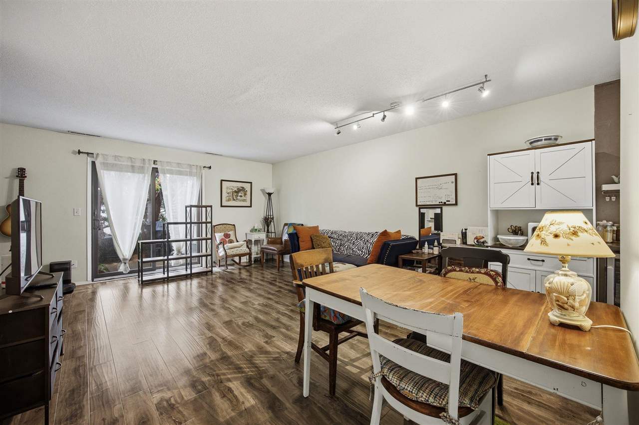 406 Hawaii Court Iowa City IA 52246