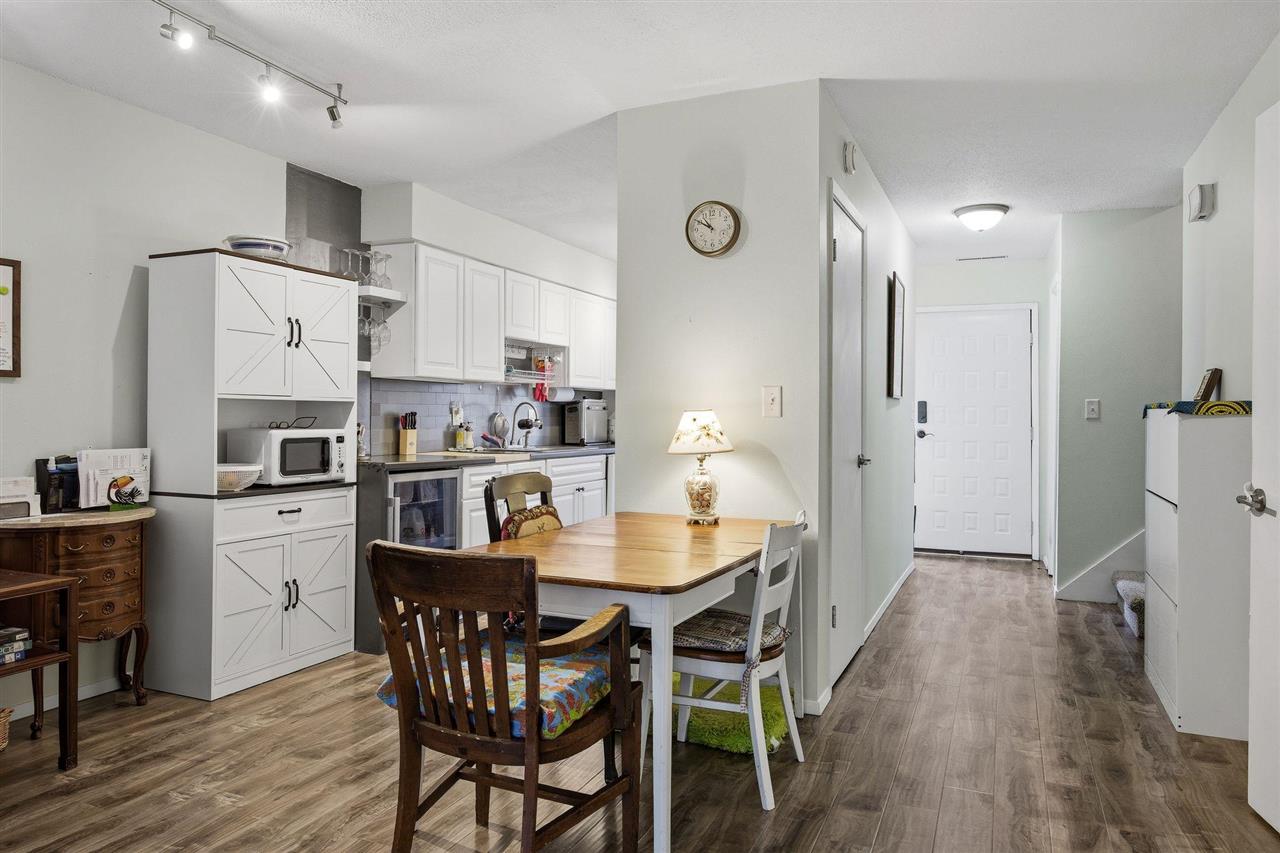 406 Hawaii Court Iowa City IA 52246