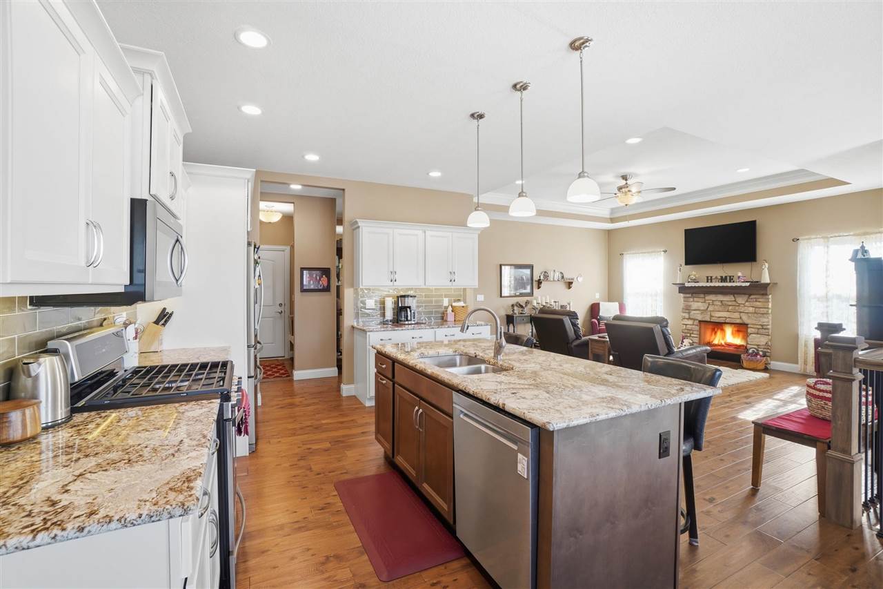 340 Cemar Court Marion IA 52302