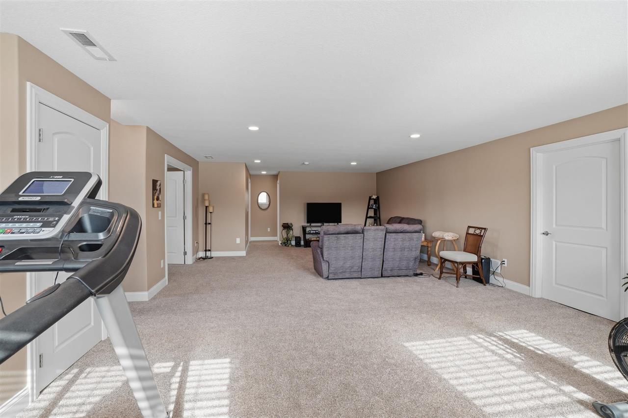 340 Cemar Court Marion IA 52302