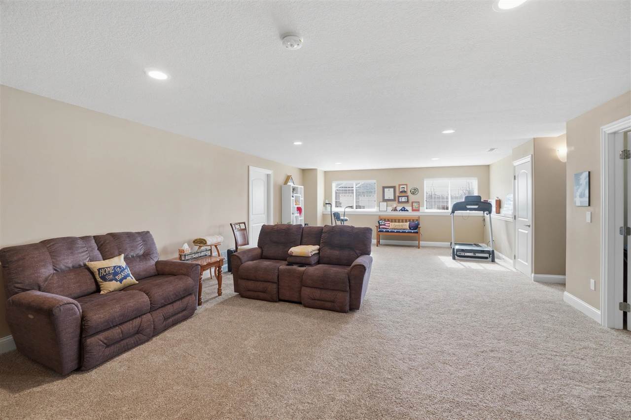 340 Cemar Court Marion IA 52302