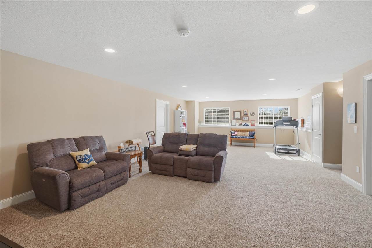 340 Cemar Court Marion IA 52302